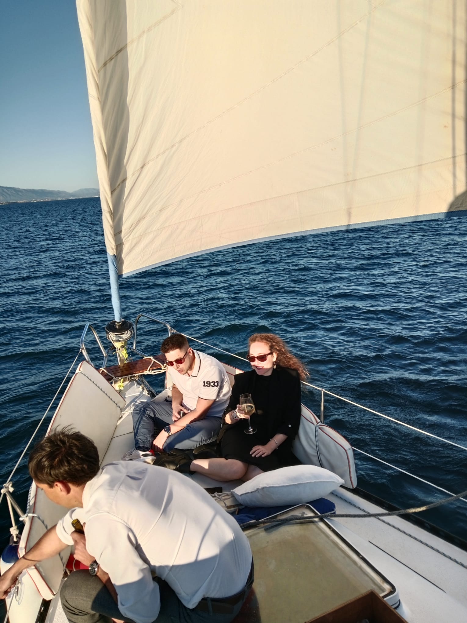 CATAS DE VINOS EN BARCO ESTEPONA