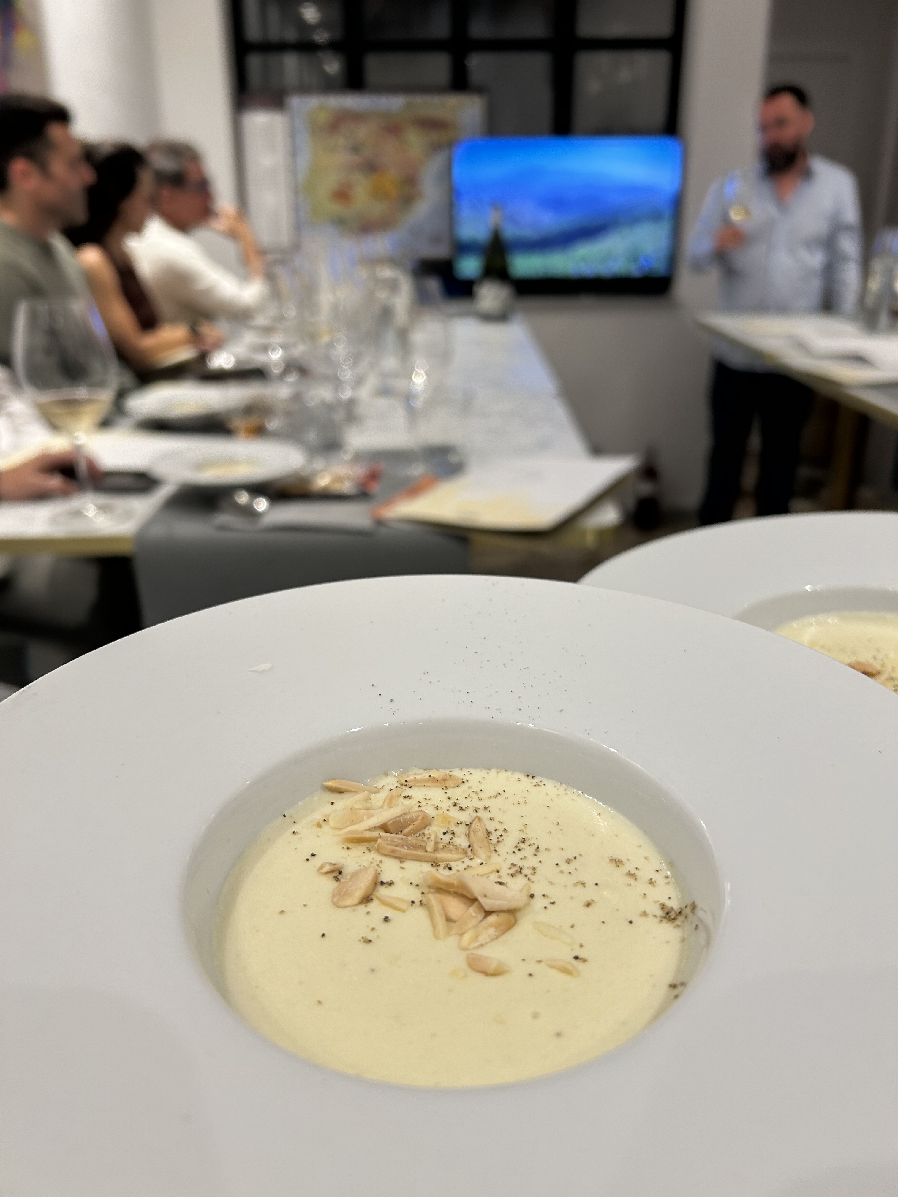 CATAS DE VINOS CON MARIDAJE ESTEPONA