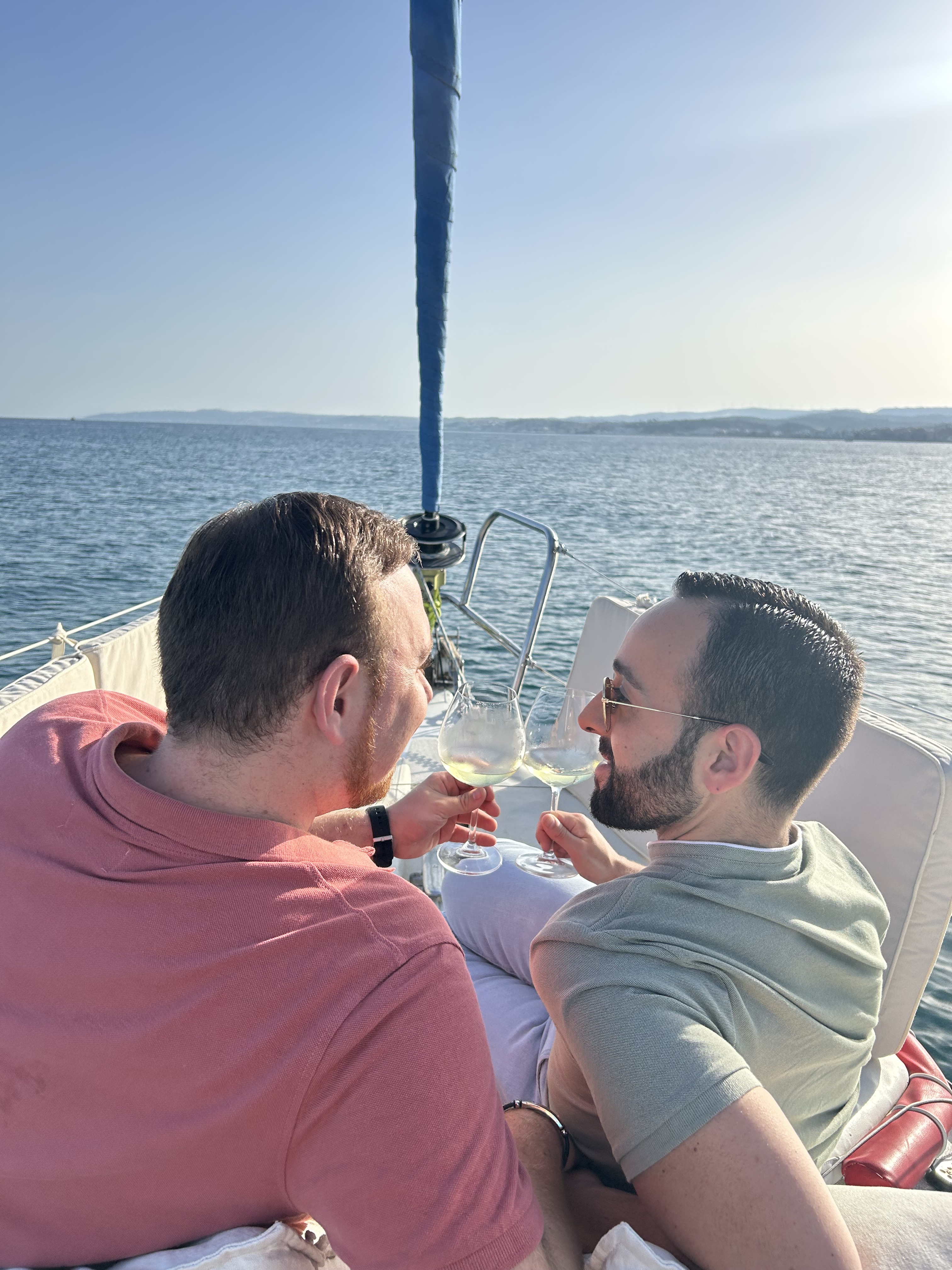 CATAS DE VINOS EN BARCO ESTEPONA